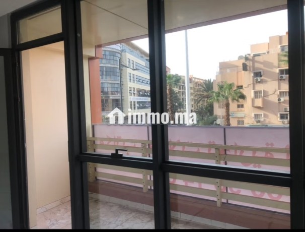 bureaux-en-vente-a-gueliz-superficie-88-m2-prestation-de-conciergerie-air-conditionne-big-3
