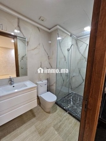 studio-moderne-proche-de-lhopital-cheikh-khalifa-big-1