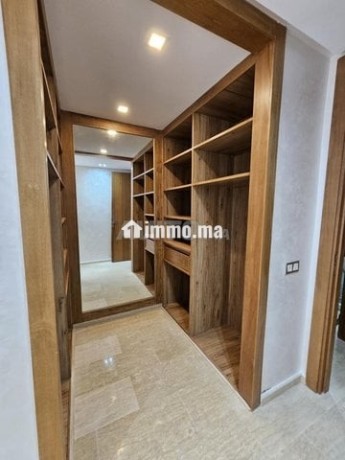 studio-moderne-proche-de-lhopital-cheikh-khalifa-big-4