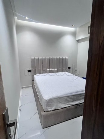 location-dun-appartement-a-mozart-surface-de-100-m2-avec-ascenseur-et-espace-vert-big-10