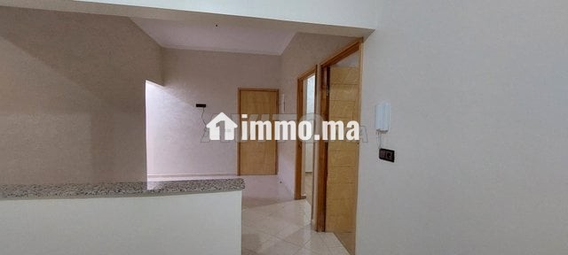 شقة سفلية واجهتين - Location Immobilier - Youssoufia - photo 1