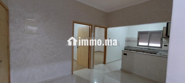 شقة سفلية واجهتين - Location Immobilier - Youssoufia - photo 2