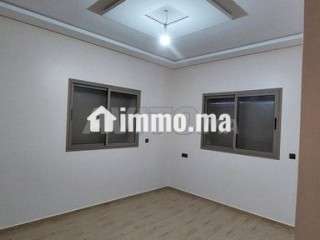 شقة سفلية واجهتين - Appartement à louer - Youssoufia