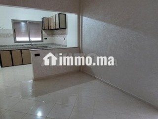 شقة سفلية واجهتين - Appartement à louer - Youssoufia