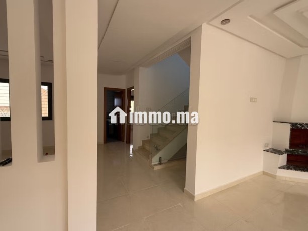 somptueuse-villa-a-vendre-a-ryad-toulal6-chambres-agreables-big-4