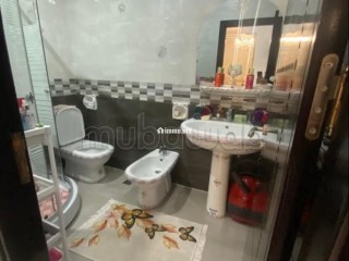 Appartement à vendre à Martil. Superficie 65 m². Salon traditionnel marocain, résidence sécurisée - Appartement à vendre - Martil