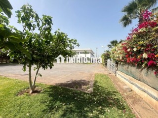 BOUSKOURA VENTE: Centre Commercial /Bâtiment Administratif - Bureau à vendre