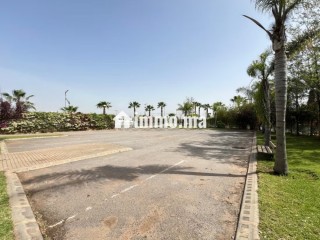 BOUSKOURA VENTE: Centre Commercial /Bâtiment Administratif - Bureau à vendre