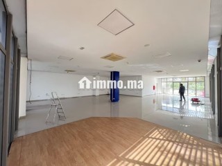 BOUSKOURA VENTE: Centre Commercial /Bâtiment Administratif - Bureau à vendre