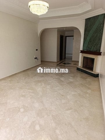 Appartement Bien Ensoleillé et Fraîchement Rénové - Location Immobilier - Casablanca - photo 7