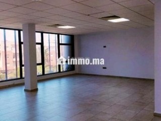 bureau-ensoleille-de-70-m2-a-louer