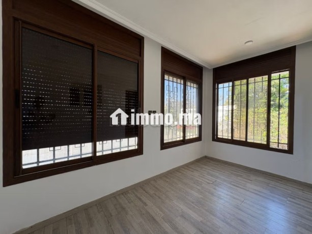 villa-a-usage-commercial-a-la-location-big-1