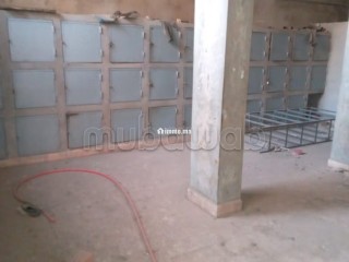 Hangar de Plus de 2 400 m² à Louer - Appartement à louer - Marrakech