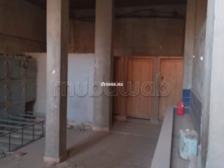 Hangar de Plus de 2 400 m² à Louer - Appartement à louer - Marrakech