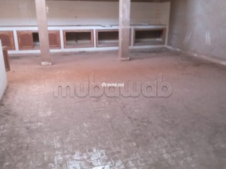 Hangar de Plus de 2 400 m² à Louer - Appartement à louer - Marrakech