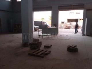 Hangar de Plus de 2 400 m² à Louer - Appartement à louer - Marrakech