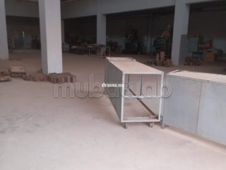 Hangar de Plus de 2 400 m² à Louer - Appartement à louer - Marrakech
