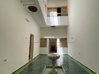 vente-duplex-style-riad-titre-a-gueliz