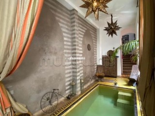 vente-riad-maison-dhote-renovee-titree-de-260m2-hab-avec-6-chambres-a-bab-doukkala-marrakech-medina