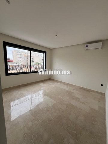 Studio neuf vide à louer à quartier Oasis - Location Immobilier - Casablanca - photo 1