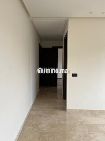 Studio neuf vide à louer à quartier Oasis - Location Immobilier - Casablanca - photo 6