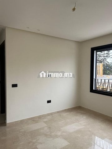 Studio neuf vide à louer à quartier Oasis - Location Immobilier - Casablanca - photo 7