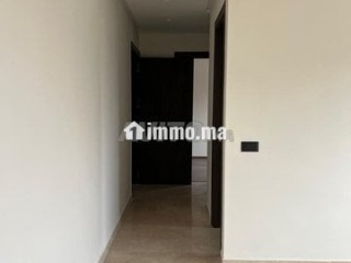Studio neuf vide à louer à quartier Oasis - Appartement à louer - Casablanca