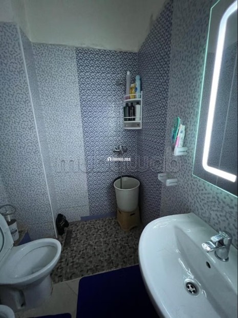 Location d'un appartement à Tanja Balia. 2 chambres. Salon traditionnel et porte blindée - Vente Immobilier - Tanger - photo 5