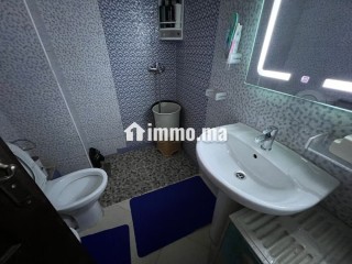 Location d'un appartement à Tanja Balia. 2 chambres. Salon traditionnel et porte blindée - Appartement à vendre - Tanger