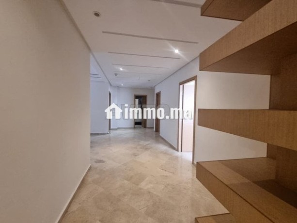 appartement-a-louer-131-m2-a-casablanca-big-6