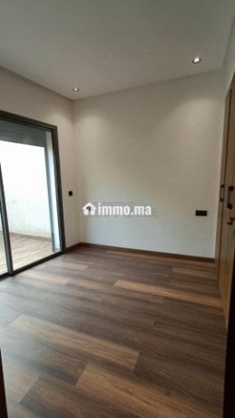 beau-studio-semi-equipe-a-louer-a-maarif-big-7