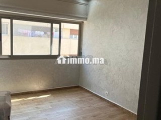 apprt-renovee-100m2-a-maarif-location