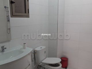 Splendide villa à vendre à Route Casablanca. 3 chambres agréables. Antenne parabolique et Porte blindée - Villa à vendre