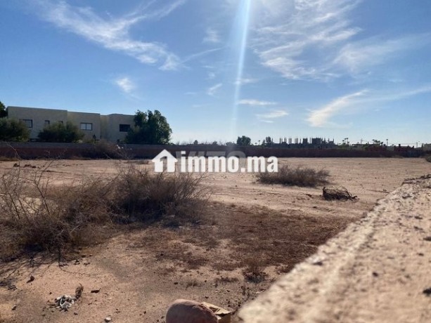 terrain-a-vendre-avec-permis-de-construire-villa-big-4