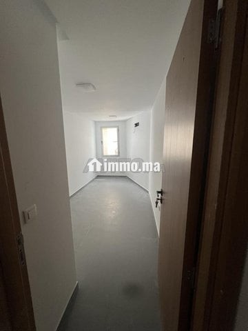Bureau duplex avec cour au Rez-De-Chaussée - Location Immobilier - Tanger - photo 6
