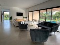 villa-jardin-piscine-privee-exceptionnel-small-6