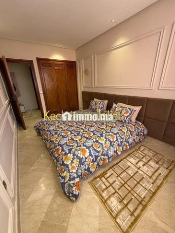 joli-appartement-2-chambres-meuble-moderne-big-2
