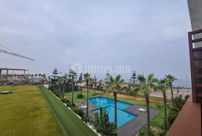 appartement-2-chambres-vue-sur-mer-en-residence-big-2