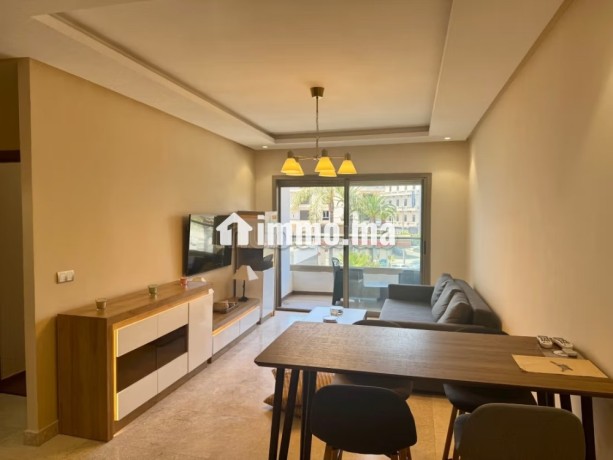 beau-studio-meuble-a-louer-big-1