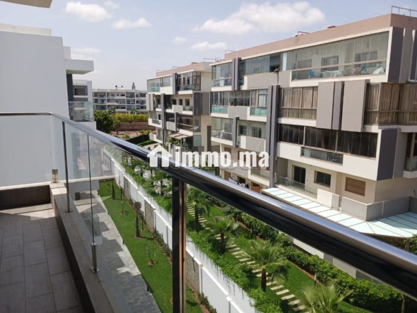 Superbe appartement à louer à Maârif.
Surface de 62 m² - Location Immobilier - Casablanca - photo 4