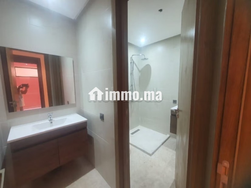 À louer – Appartement vide 2 chambres Centre gueliz - Location Immobilier - Marrakech - photo 6