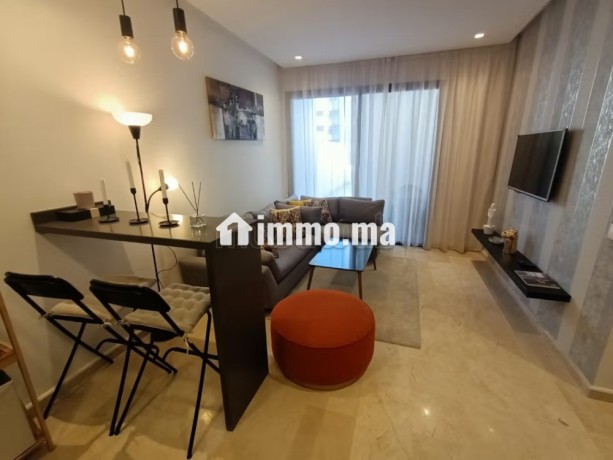 location-studio-tres-moderne-a-palmier-big-14