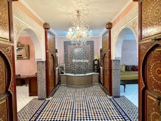 Somptueuse maison à vendre à targa.
Surface totale 1018 m² - Maison à vendre - Marrakech