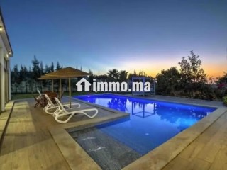 location-villa-de-haut-standing-en-centre-ville-3-chambres-agreables-nombre-minimum-de-nuitees-2