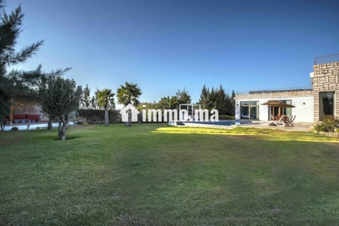 location-villa-de-haut-standing-en-centre-ville-3-chambres-agreables-nombre-minimum-de-nuitees-2-big-18