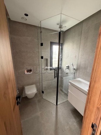 superbe-villa-a-louer-a-souissi-5-chambres-salon-traditionnel-et-systeme-dantenne-parabolique-big-14