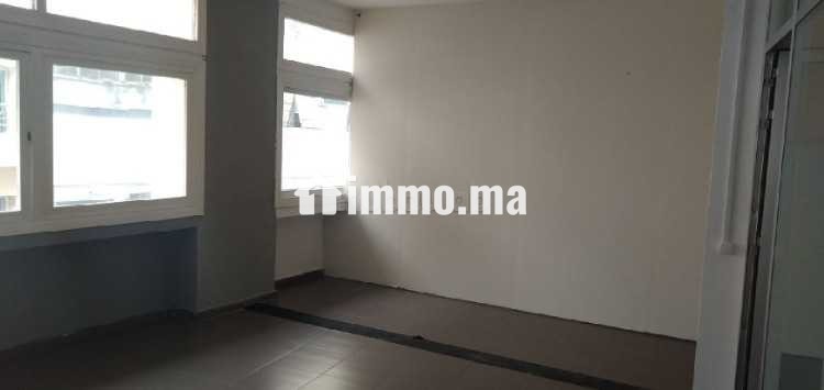 Bureau 160 m bien situé sur bd abdelmoumen tramway - Location Immobilier - Casablanca - photo 4