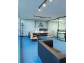 plateau-bureau-de-97-m2-bien-equipe-au-parc-small-1