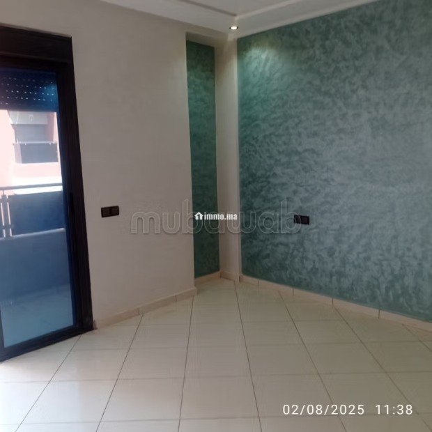 Vend appartement à Béni Mellal. 3 chambres agréables. Salon marocain traditionnel - Vente Immobilier - Autre - photo 4
