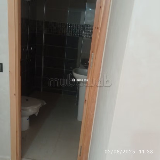 Vend appartement à Béni Mellal. 3 chambres agréables. Salon marocain traditionnel - Vente Immobilier - Autre - photo 5